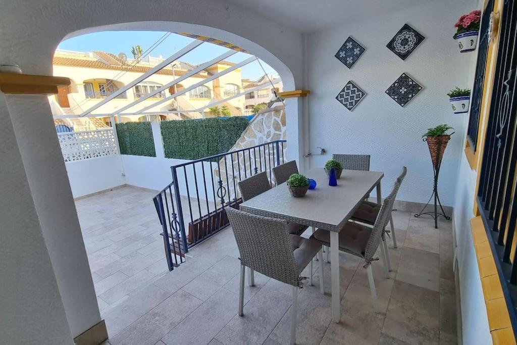 Апартаменты Apartamento Cruz Санта Пола Экстерьер фото